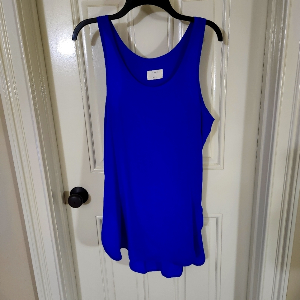 Beautiful blue Billy Reid silk top. Excellent condition.  Size Medium.